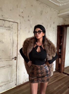 欧美辣妹性感包臀裙美胯蛇纹