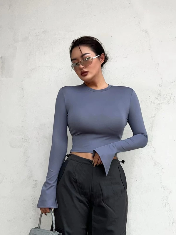 [Never return or exchange for big promotion products] LA PINKY homemade tight and slim round neck slit horseshoe sleeve top