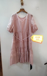 粉色休闲简约显瘦连衣裙 96胸 咨询库存下单