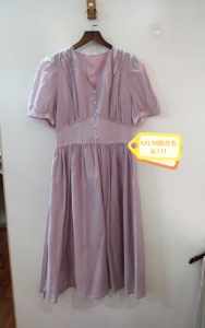 紫色休闲简约显瘦连衣裙 咨询库存下单 98胸