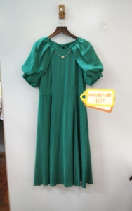 绿色休闲简约连衣裙 咨询库存下单 90胸