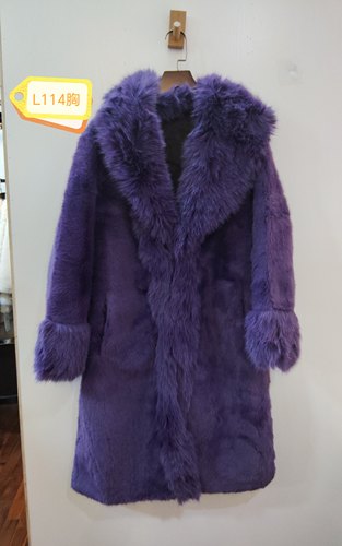 紫色仿皮草大衣外套 咨询库存下单 114胸