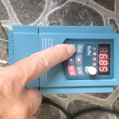 议价变频器E1000E1000 0.75KW 220VE1000-0.75KW-220V