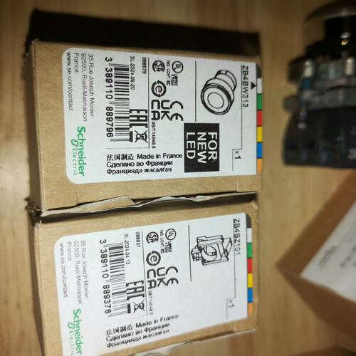 议价按钮开关ZB4BZ101+ZB4BW313ZB4BZ102ZB4BZ103