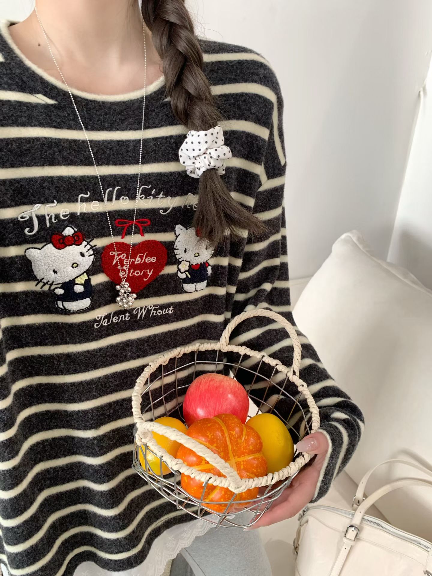 半盐 秋冬加绒条纹kitty刺绣宽松韩系长袖T恤女连衣裙百搭上衣
