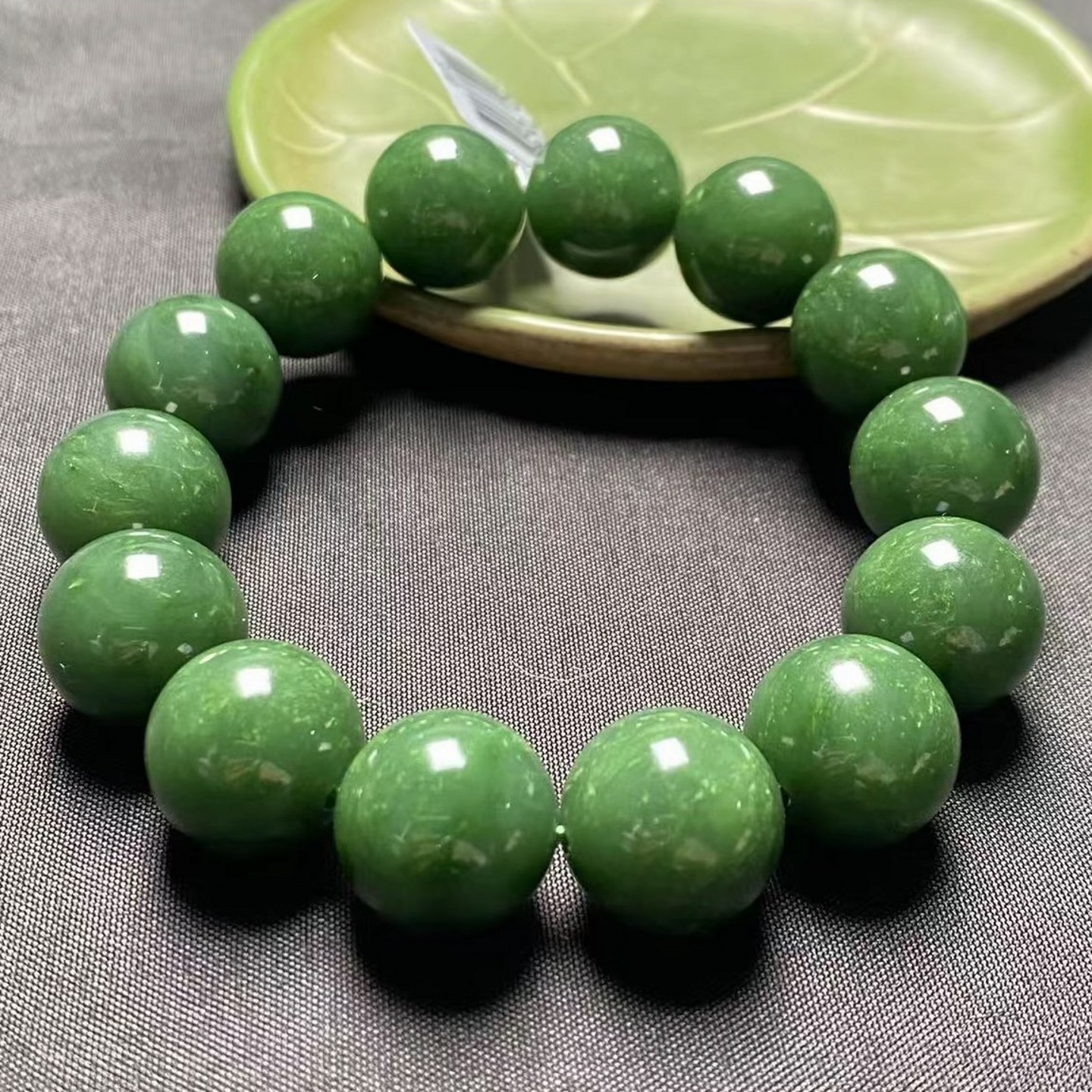 阳绿菠菜绿碧玉手链手串