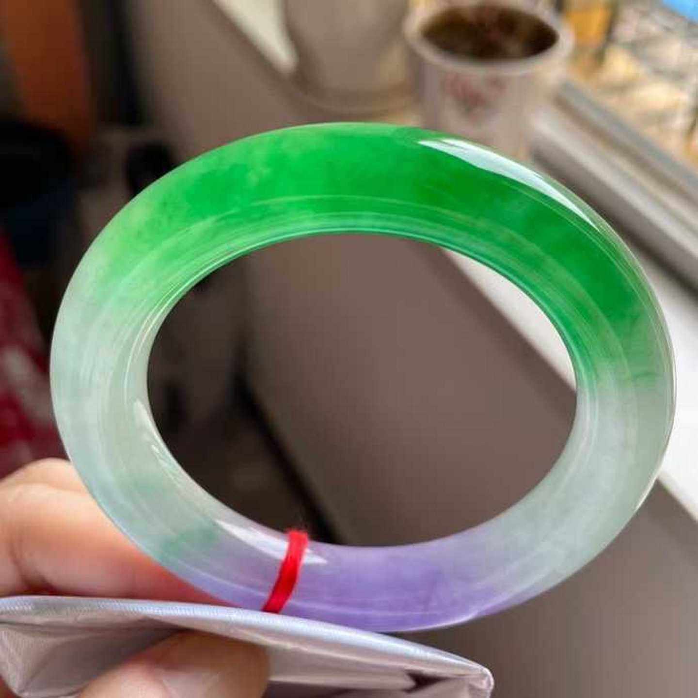 冰糯种春带彩紫罗兰翡翠处理玉镯