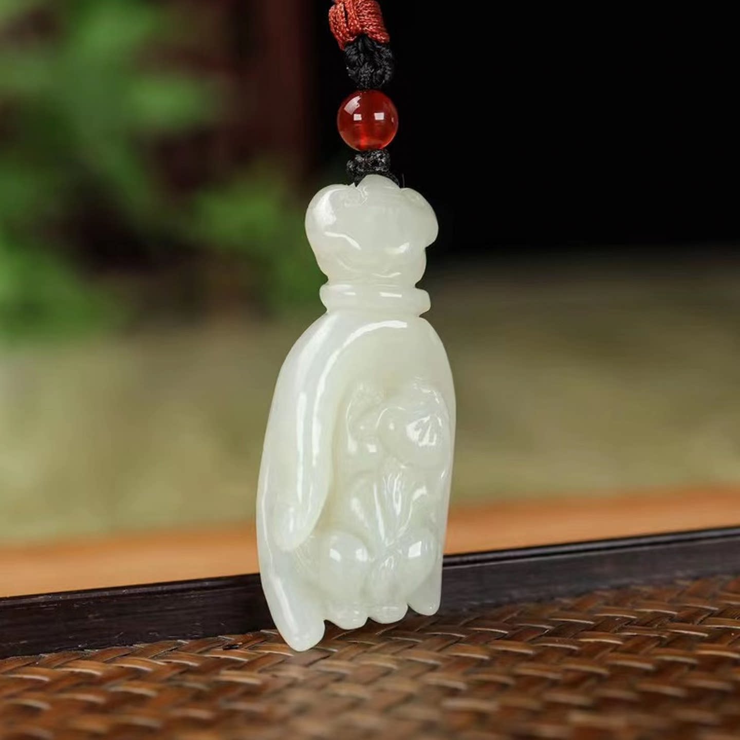 白玉佛手貔貅挂件男女款玉吊坠