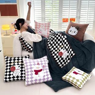 牛奶绒贴布绣加厚保暖休闲可爱多功能抱枕被 多巴胺风格 冬季 新款