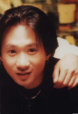 黄家驹beyond复古海报装饰画寝室宿舍音乐学校房间励志装饰贴画7B