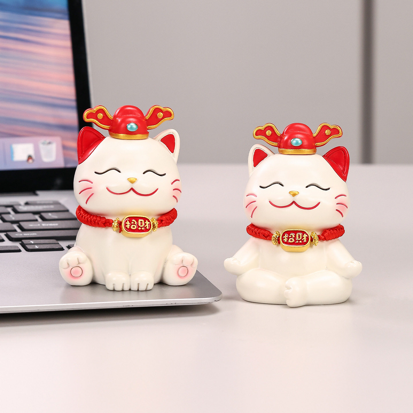招财猫摆件创意可爱桌面装饰办公室工位礼物励志小猫送同事礼品新