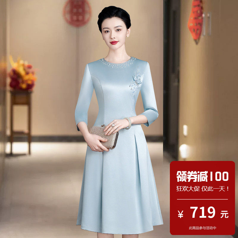 旗袍式连衣裙新娘旗袍高级感年轻款女儿结婚妈妈穿的小个子轻奢春