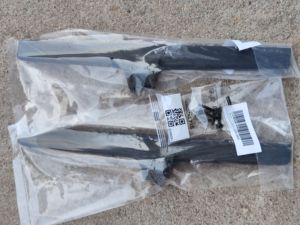 海信75E3Q-PRO底座 支架 全新 带螺丝