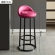 75 High Hat Mei Hong сидит в черном рамке Plum Plum Red Lean Стул