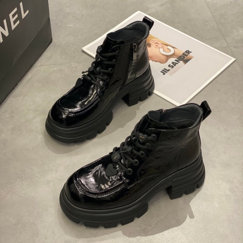 黑色马丁靴女2025冬季新款