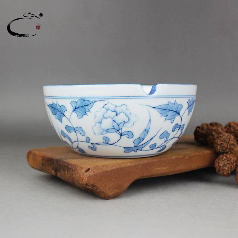 贵和祥手绘青花摆件装饰品烟灰缸