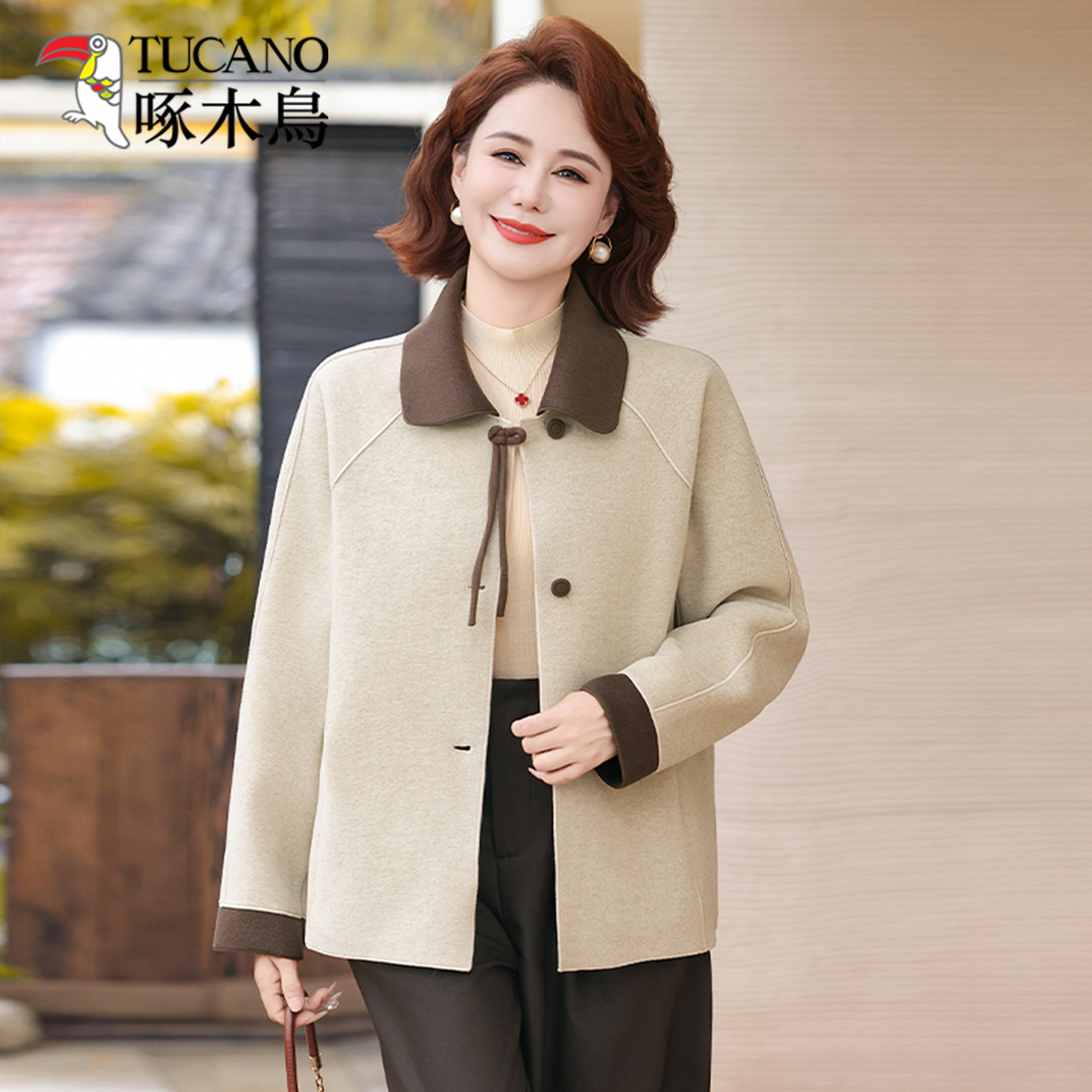 啄木鸟2025新款洋气贵夫人外套中老年女时尚保暖翻领上衣