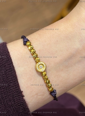 辣椒派！红到发紫有金有钻复古拉丝镶钻圆饼猫眼珠抽拉手绳新年