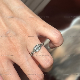 辣椒派 不掉色做旧克克十字守护盾牌戒指女 链条戒开口小众欧美