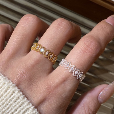 辣椒派新品 复古极细蕾丝镂空戒 法式宫廷线条感菱形锆石开口戒