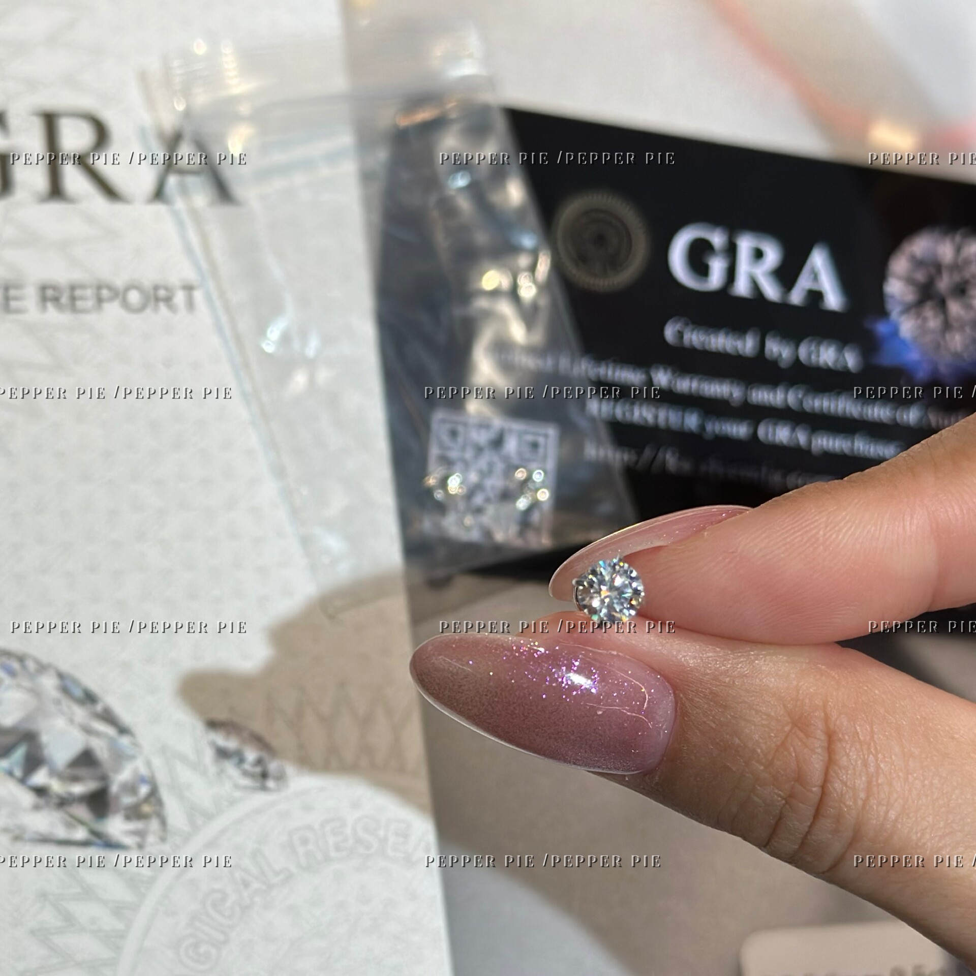 辣椒派王炸！不掉色50分GRA莫桑钻石耳钉女 医用316L钛钢耳骨