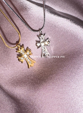 辣椒派 不掉色鸢尾花纹十字架克克锁骨链 miu系女孩甜酷朋克 礼物