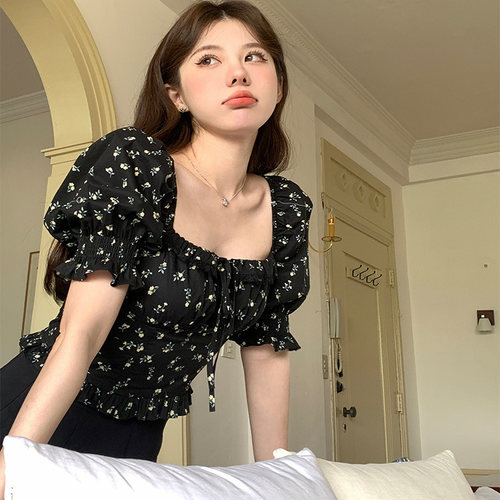 法式复古方领印花纯欲风泡泡袖