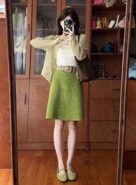 巨好看绝美绿色连衣裙子女夏季2026新款爆款漂亮穿搭三件套装短裙