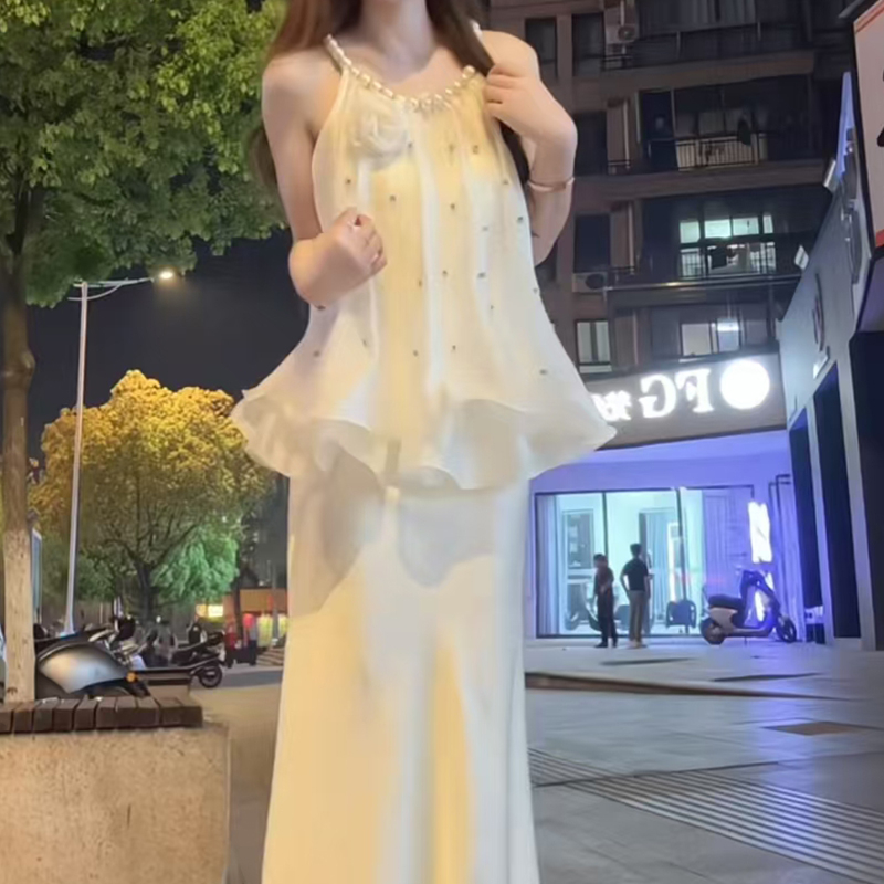 法式气质名媛珍珠挂脖镶钻荷叶边上衣+锻面鱼尾半身裙时尚两件套