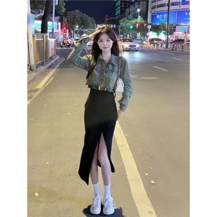 秋季复古辣妹牛仔套装女设计感短款牛仔外套+开叉性感吊带连衣裙