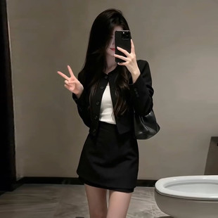 赫本风黑色西装连衣裙子女早秋2026新款小个子香风穿搭一整套短裙