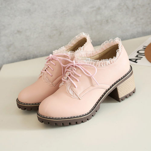 新款蕾丝边粗跟甜美布洛克鞋子