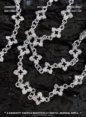 新年饰品新款宝家高定电白色镂空四叶草项链女气质感轻奢做旧街头