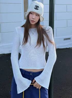 纯色卷边圆领喇叭袖针织衫女2026年秋季新款韩系气质休闲减龄上衣