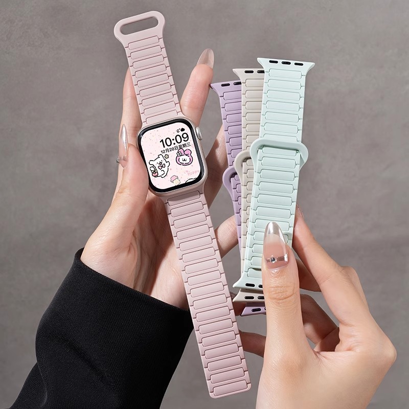 适用苹果手表iwatch10/11表带S9磁吸新款applewatchs11夏天运动S8/7/6透气SE男女款10代42/46mm时尚潮小众