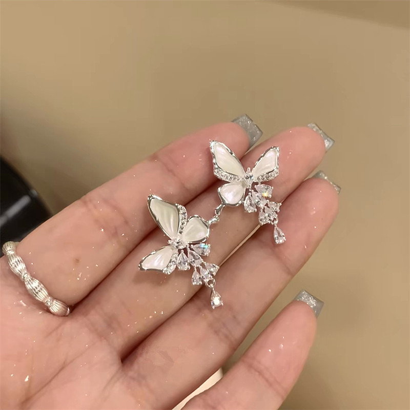 925银针白色蝴蝶锆石耳钉女甜美气质个性轻奢时尚高级感精致耳饰