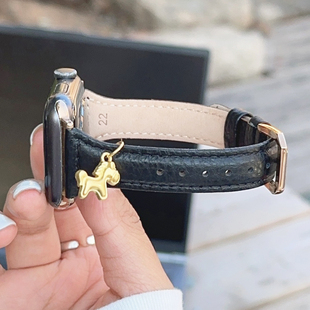 小蛮腰皮革马年吊坠新年iwatch表带S10适用苹果S11手表s9高级感se