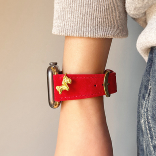 马年吊坠新年绒皮波点iwatch表带S10适用苹果S11手表高级感S9小众