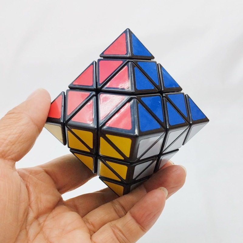 大雁转角八面体魔方正八面体DaYan Octahedron cube 一件代发