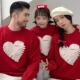 红色爱心过年拜年服全家福家庭装 针织衫 毛衣一家三口秋冬装 亲子装