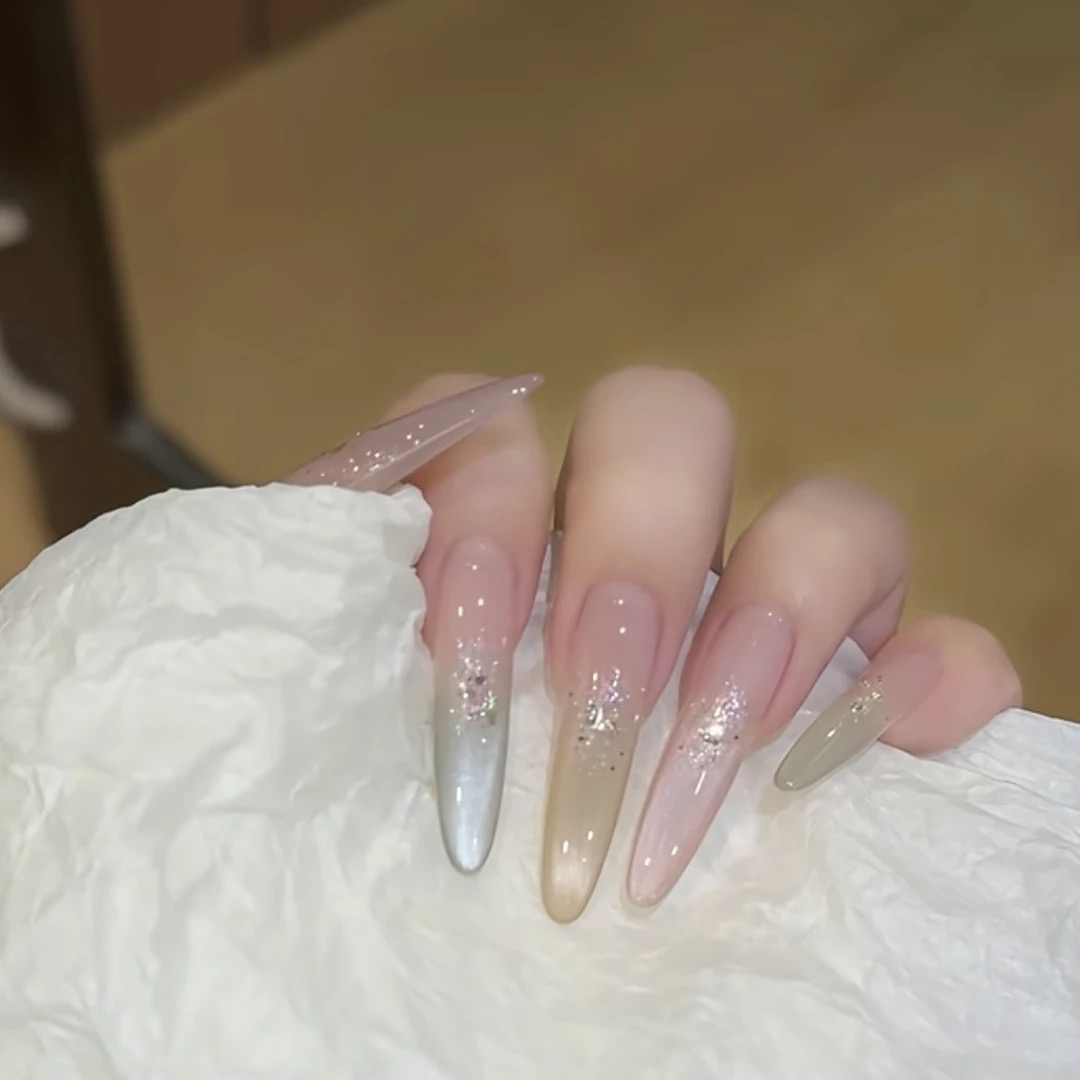 纯手工穿戴甲春日指尖浪漫精灵猫眼爆闪璀璨高级感显白可拆卸美甲