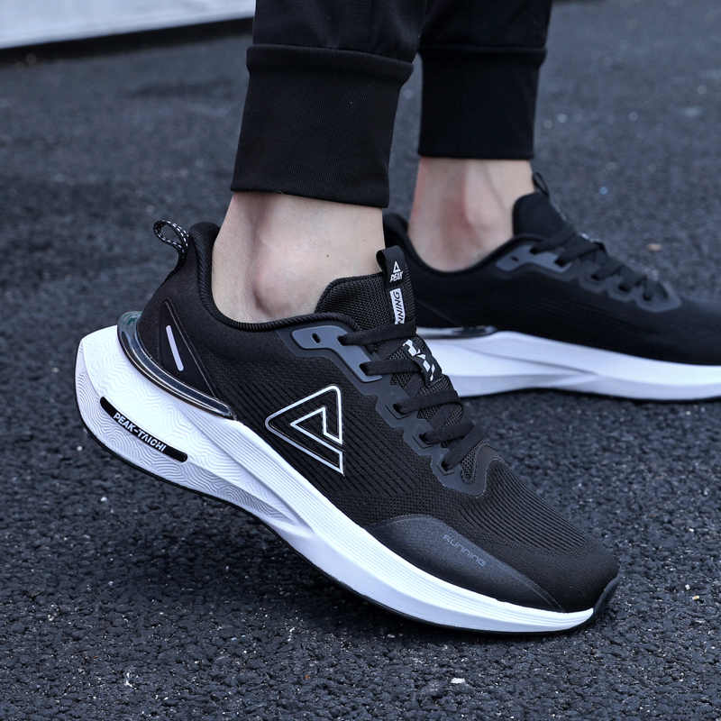 匹克态极跑步鞋男款2025新款软底轻便跑鞋减震防滑透气男士运动鞋