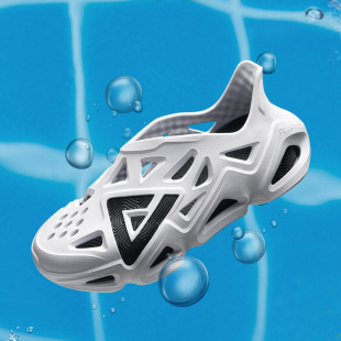 男夏季 情侣款 新款 超轻防水凉鞋 防滑休闲运动沙滩鞋 匹克态极洞洞鞋