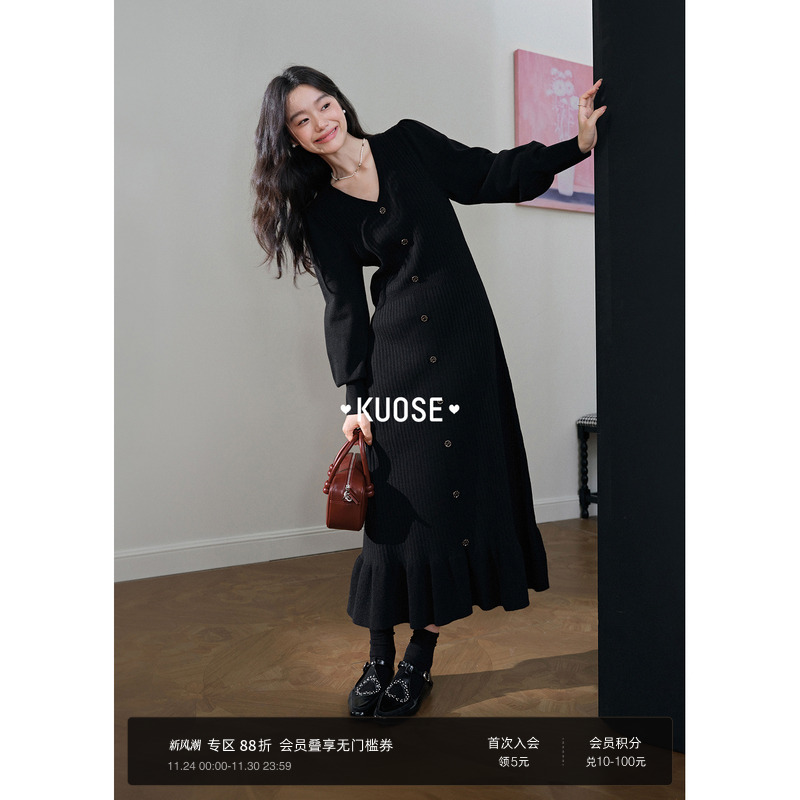 黑色v领收腰连衣裙长袖内搭裙