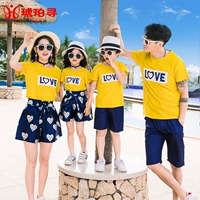 Trang phục hè hè 2019 cha mẹ và con bốn mẹ con dâu hè hè hè một gia đình ba bộ đồ thời trang hè - Trang phục dành cho cha mẹ và con áo yếm gia đình