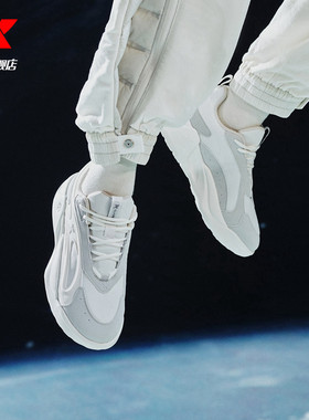 特步女鞋星陨TD运动鞋休闲鞋网面轻便秋冬季加绒棉鞋老爹鞋全黑色