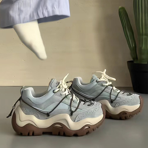 喵唔的天空复古老爹鞋