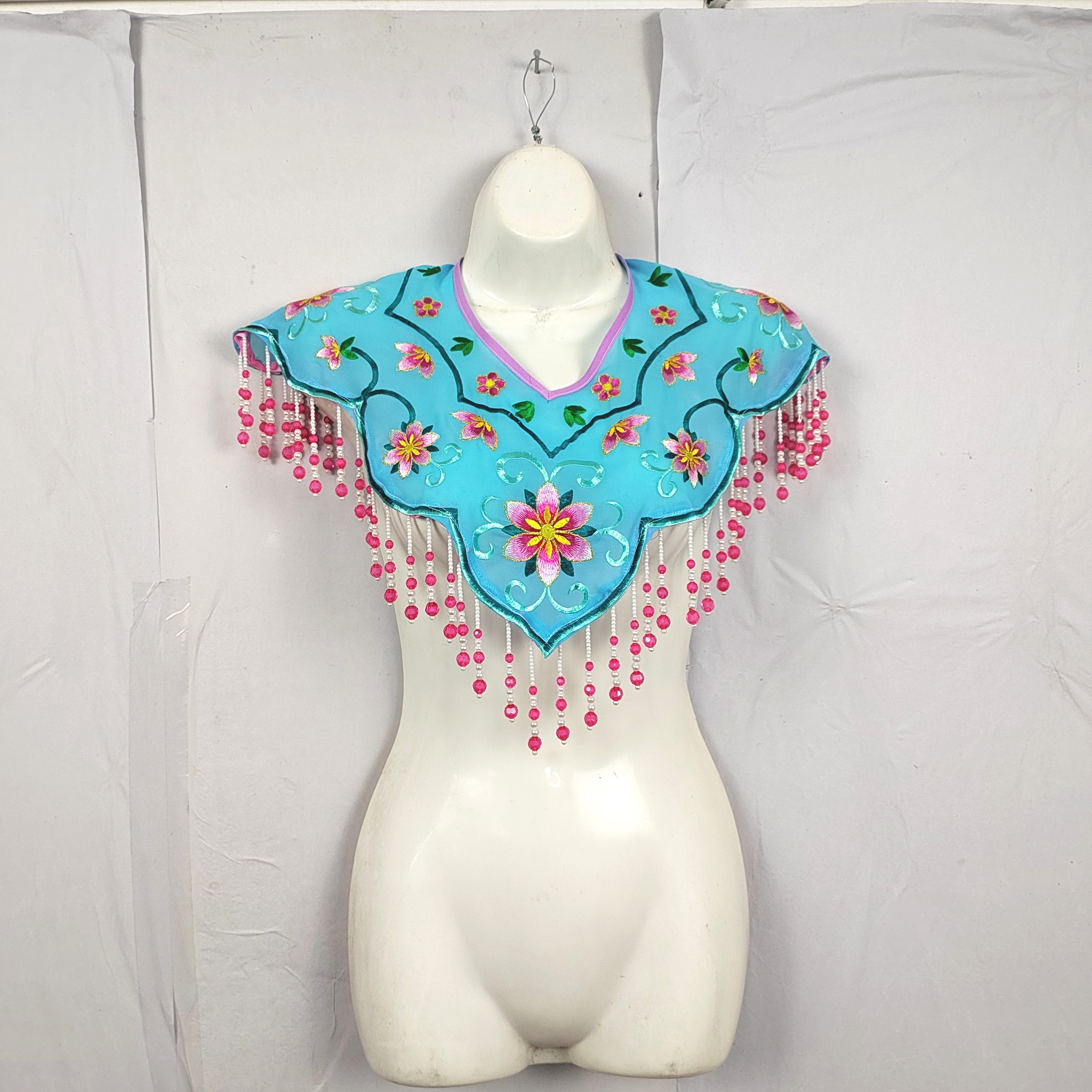 新款越剧黄梅戏花旦戏服演出服戏曲戏剧云肩披肩小旦女