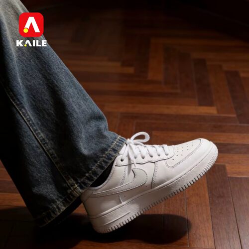 NikeAF1纯白女子休闲板鞋