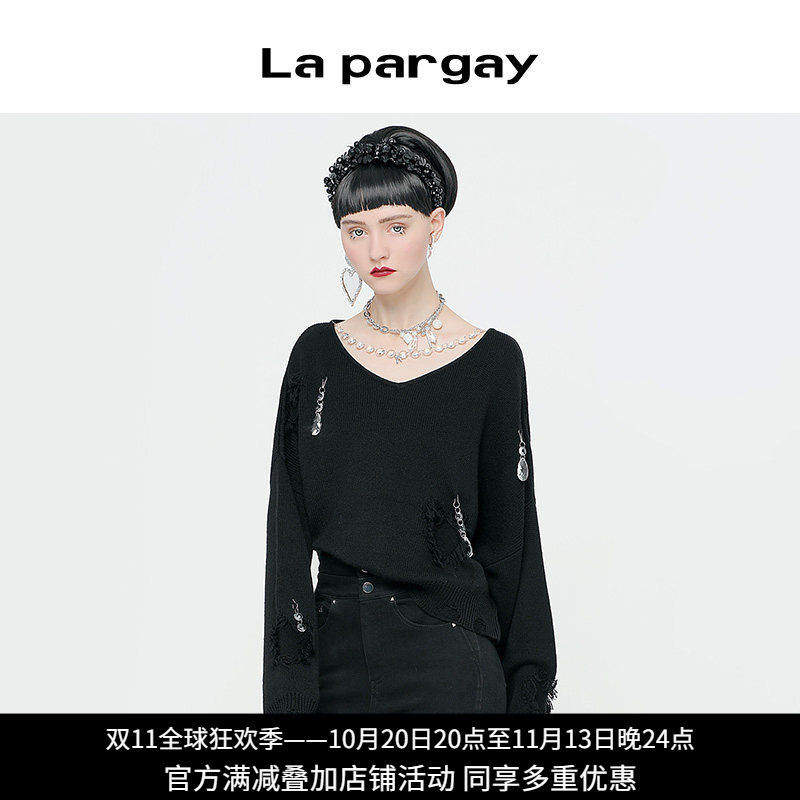 纳帕佳黑色V领破洞蕾丝毛衣女